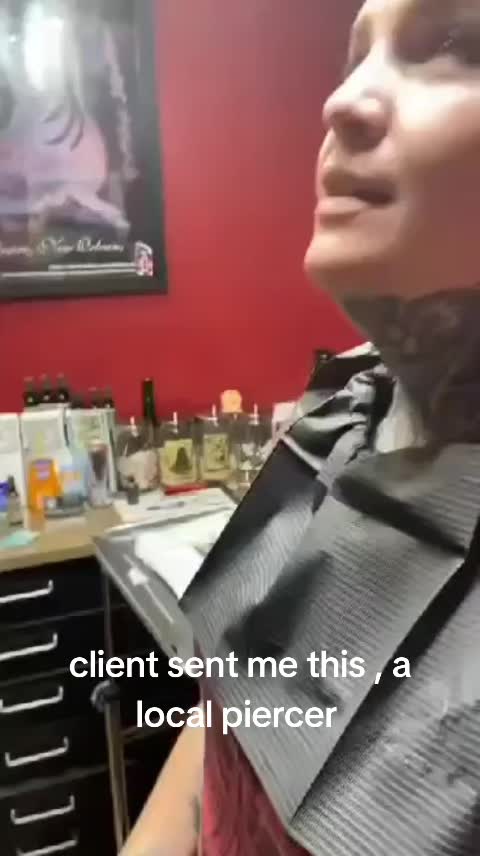 @Amber_pokesholes