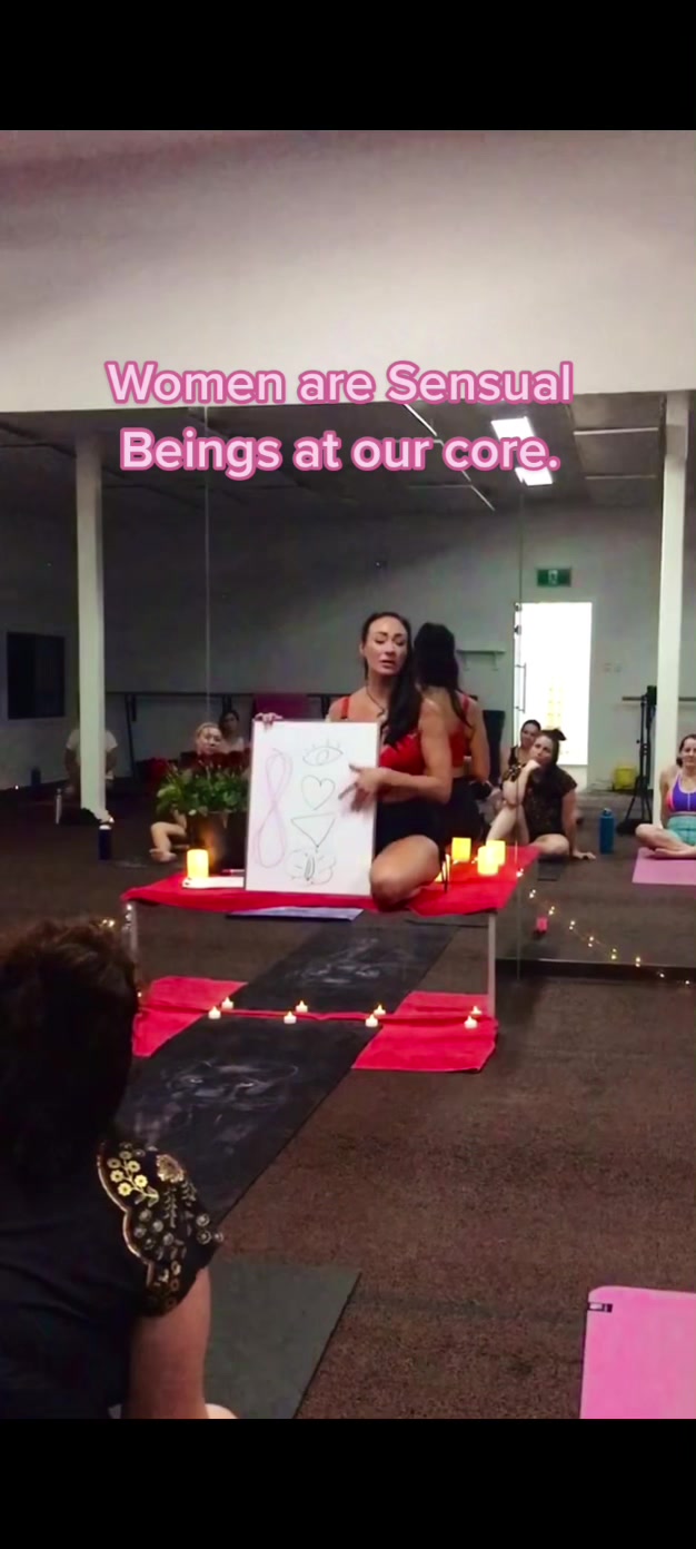 @sensual.flow.yoga