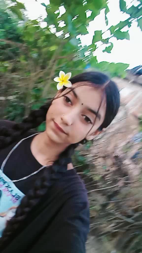 @๐๐๐๐๐ข๐๐ ๐๐