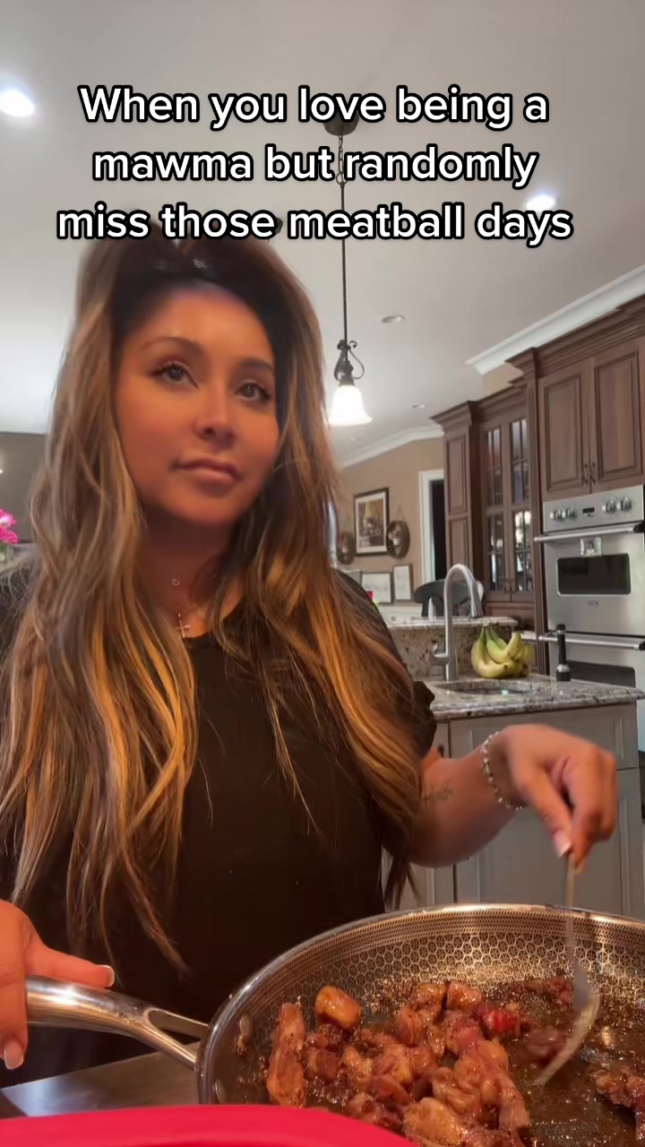 @Snooki