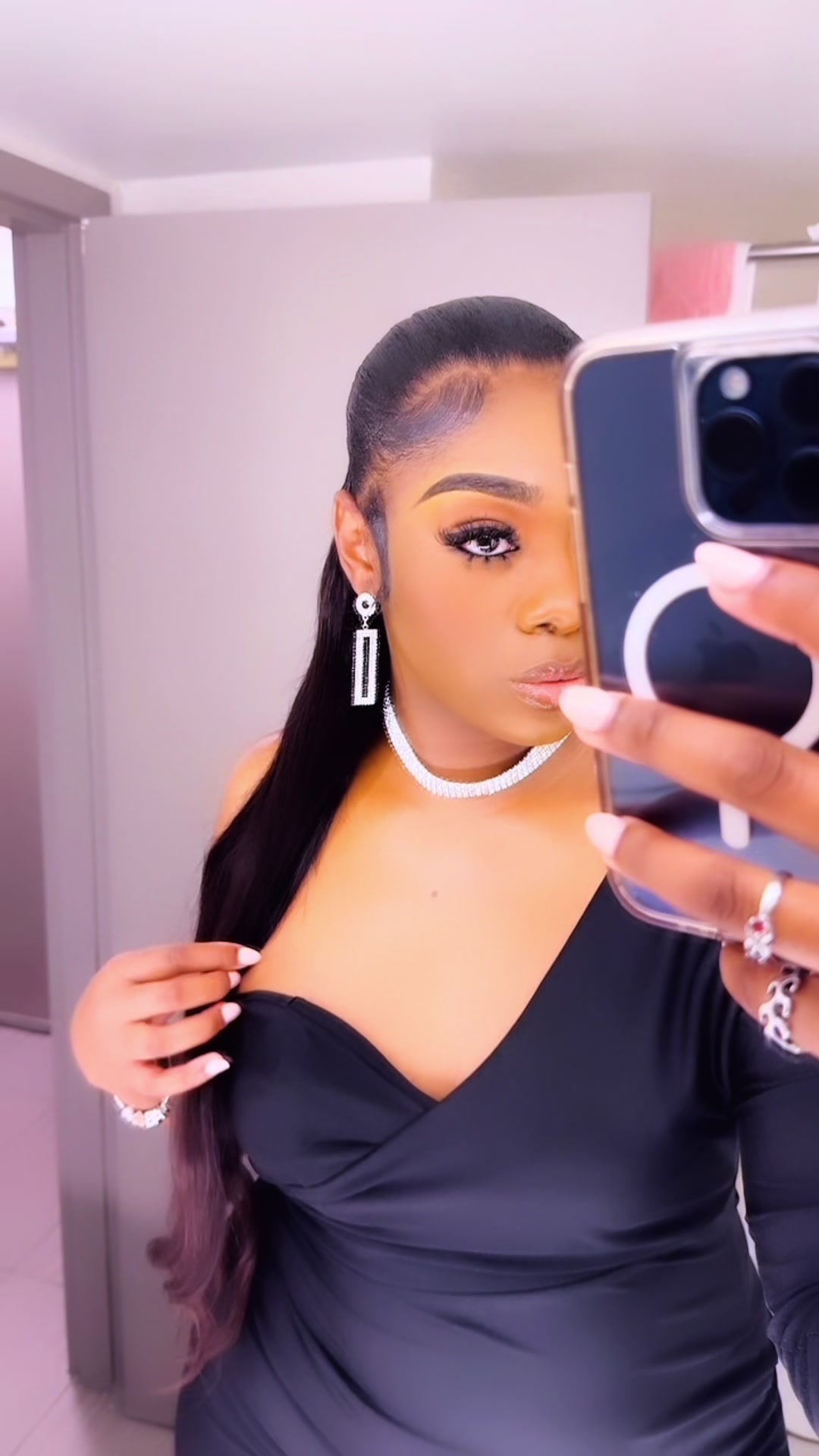 @iambambii_