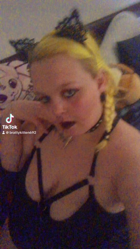 @brattygirl30