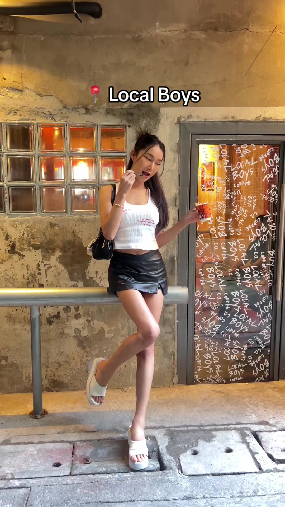 @ซูย่าชอบสีชมพู