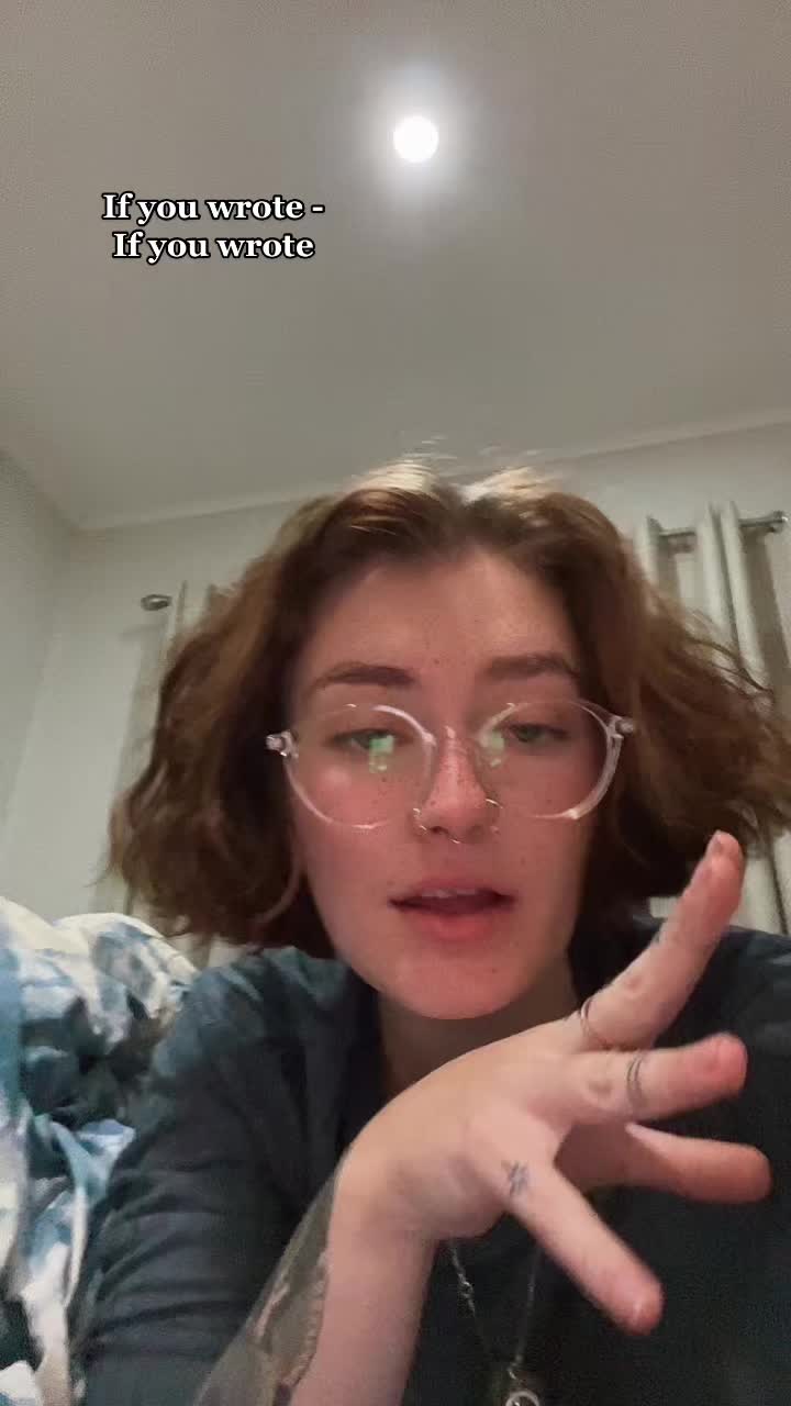 @Bbycrookz (Alicia)
