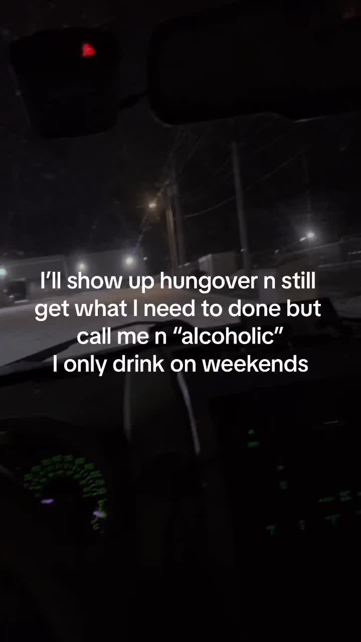 @UrMomsFav🥃🍻