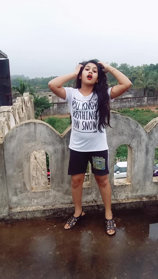 @sidhi😍