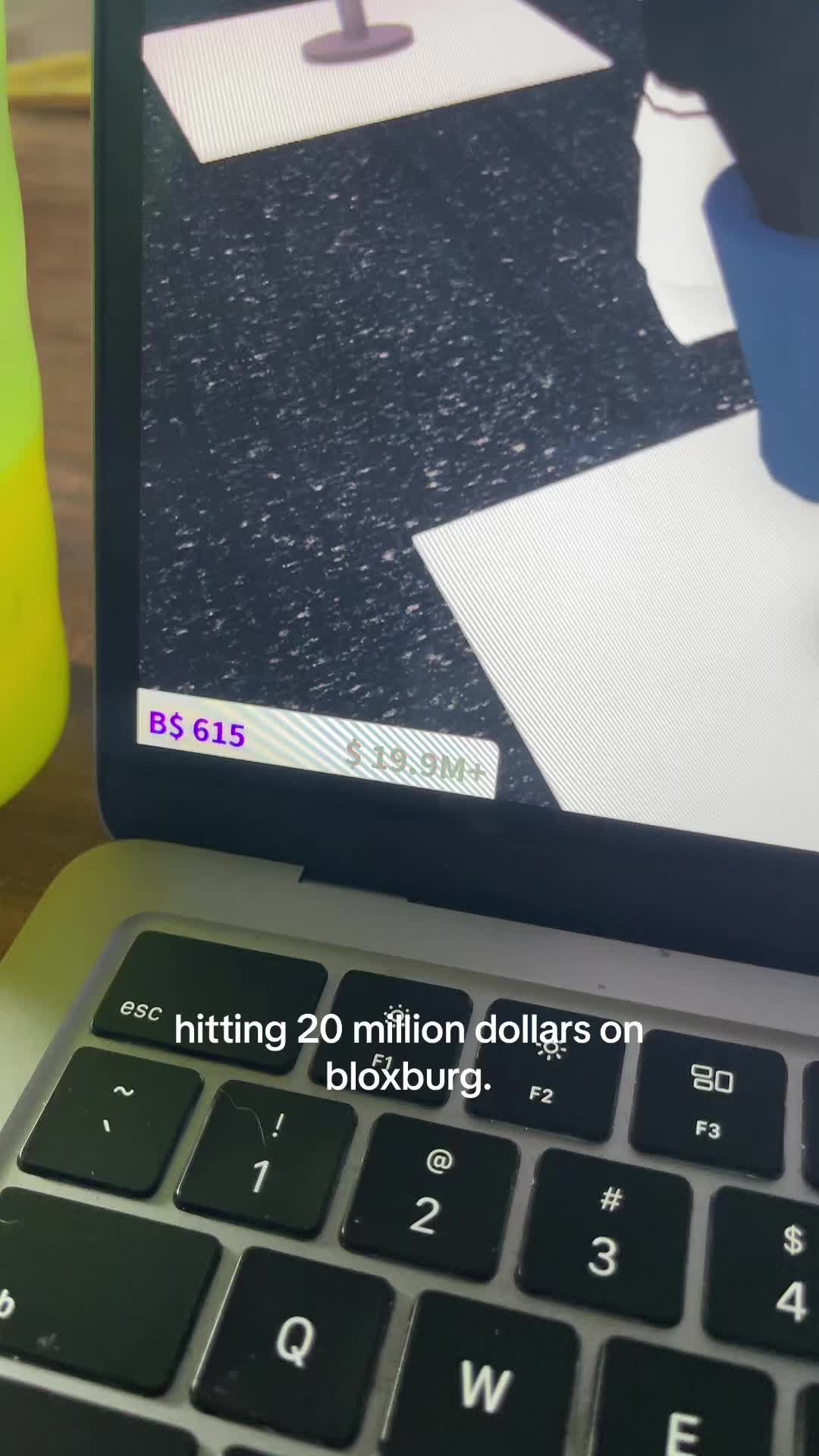 @workingiinbloxburg