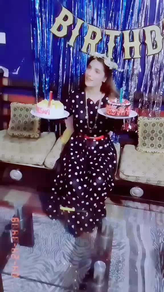 @aishakhan878
