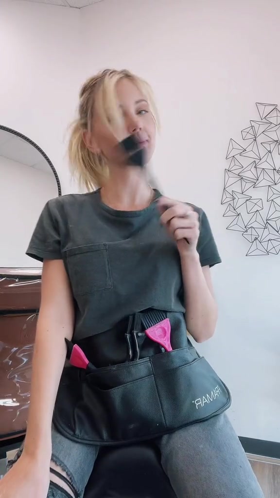 @katelee