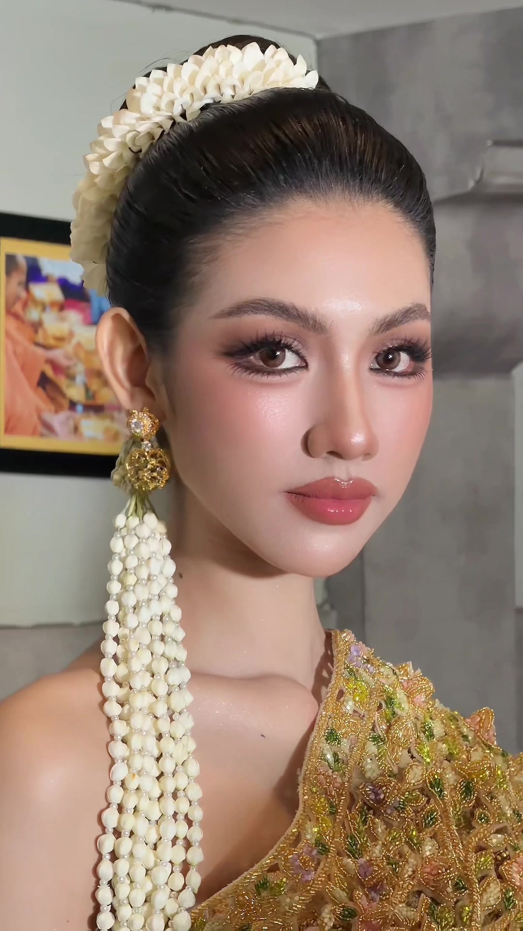 @អប្សរាទេវីហ្គោល