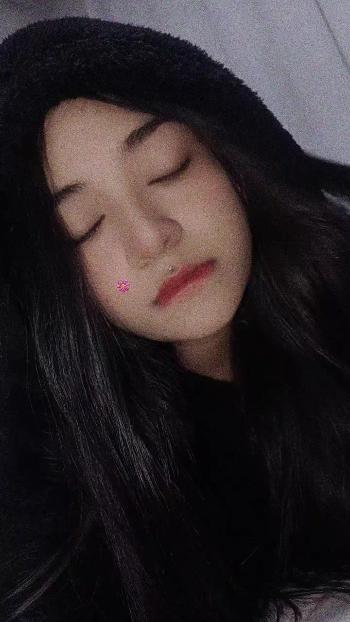 @Ale🧚🏼♀️💜Ojitos lindos💜