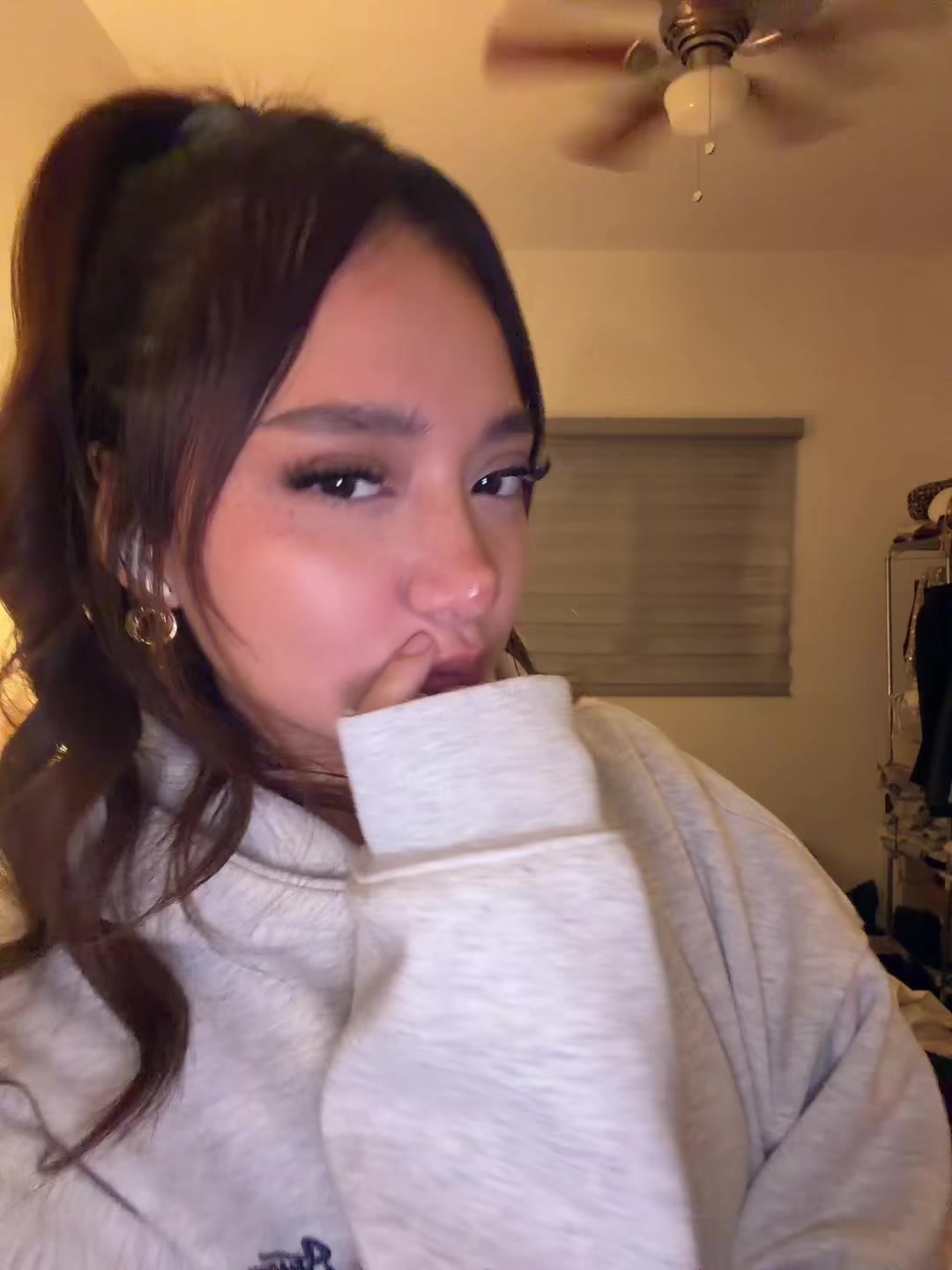 @Mia