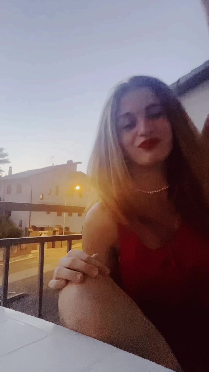 @_Vanessanelli_