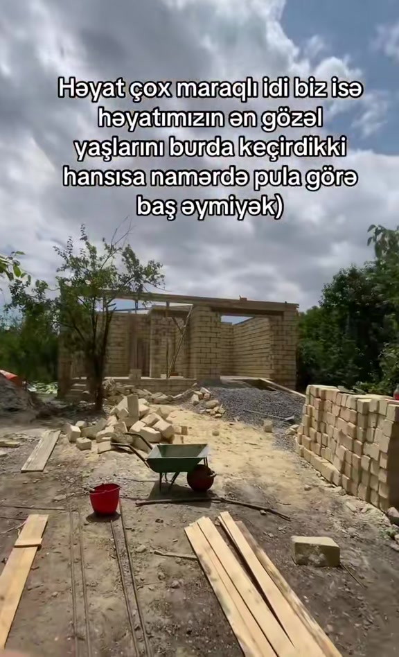@𝟏𝟏𝟏