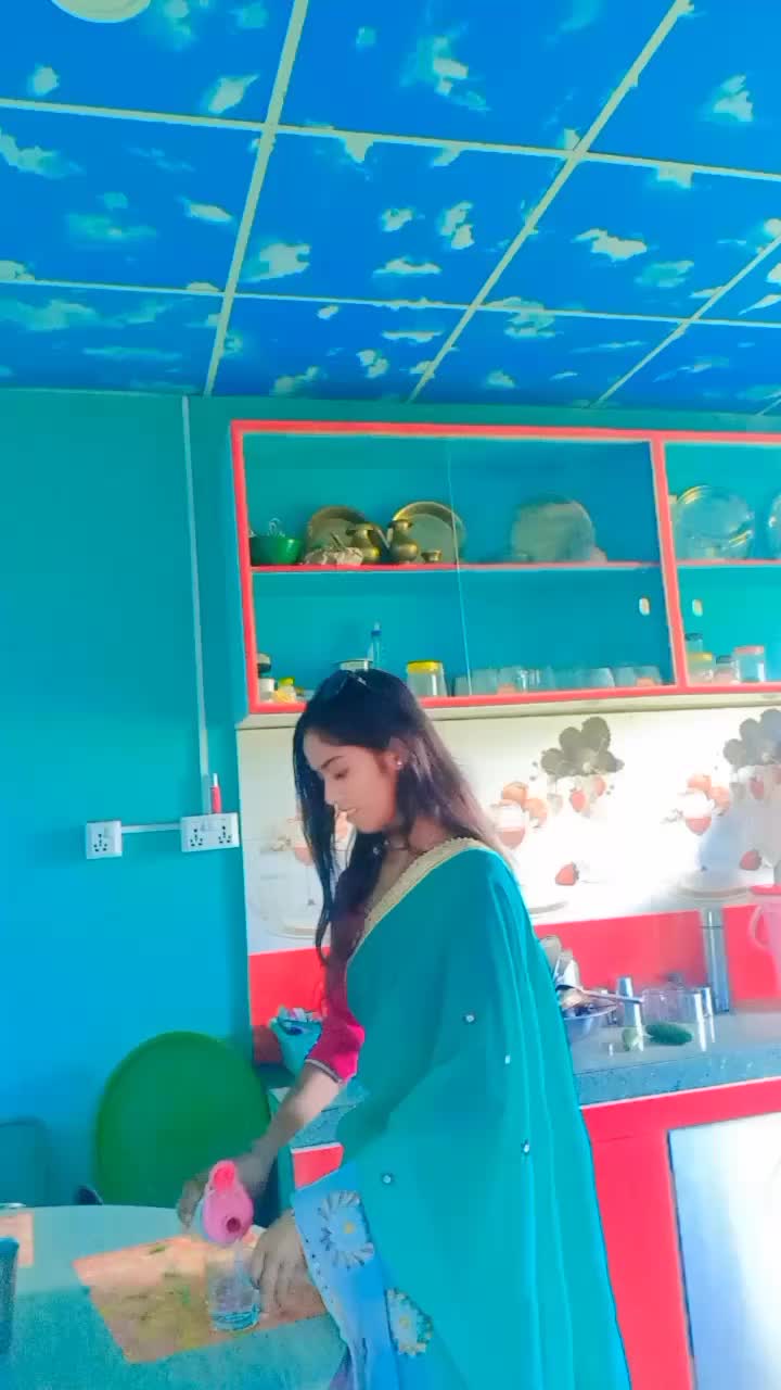 @Queen 👑....$_❣️