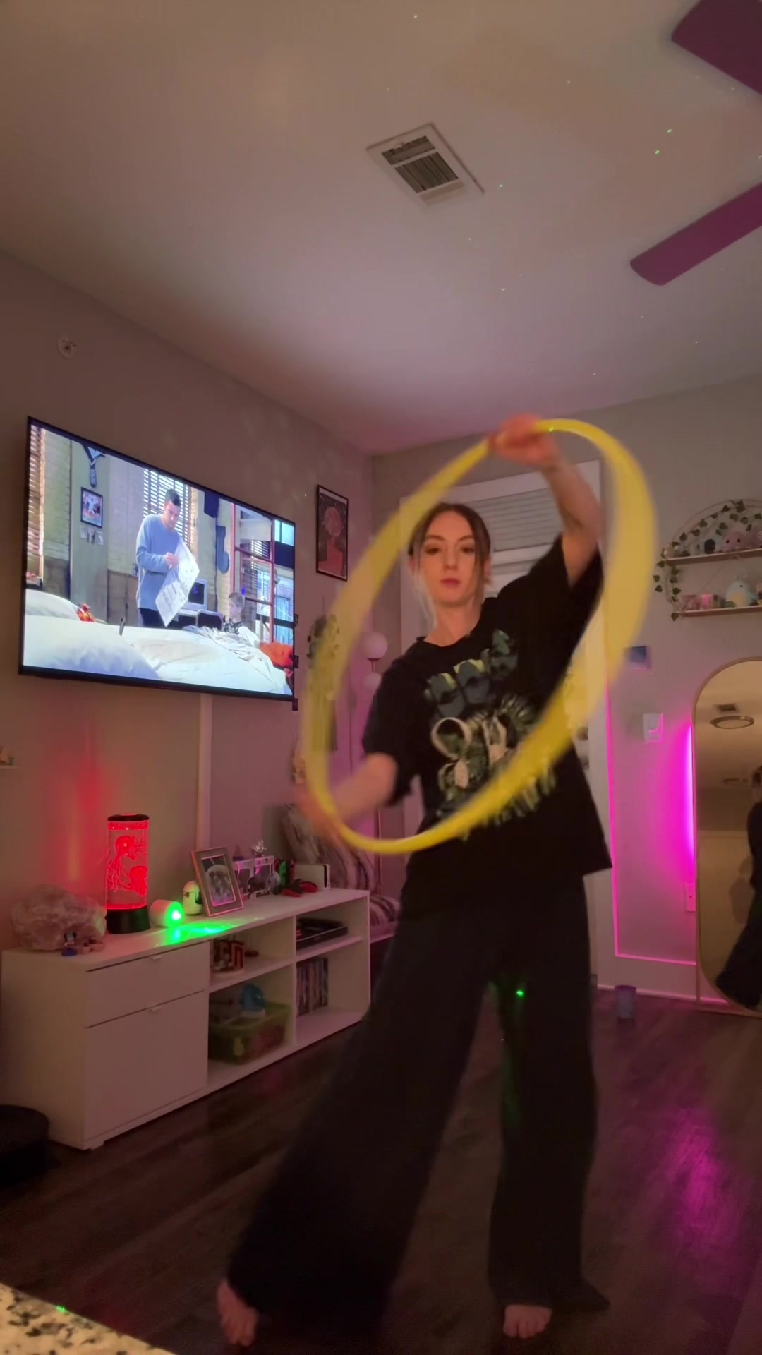 @lily