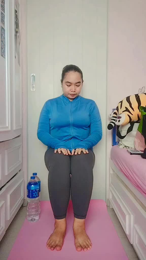 @Queen_Bee๐๐ญ๐ฐ