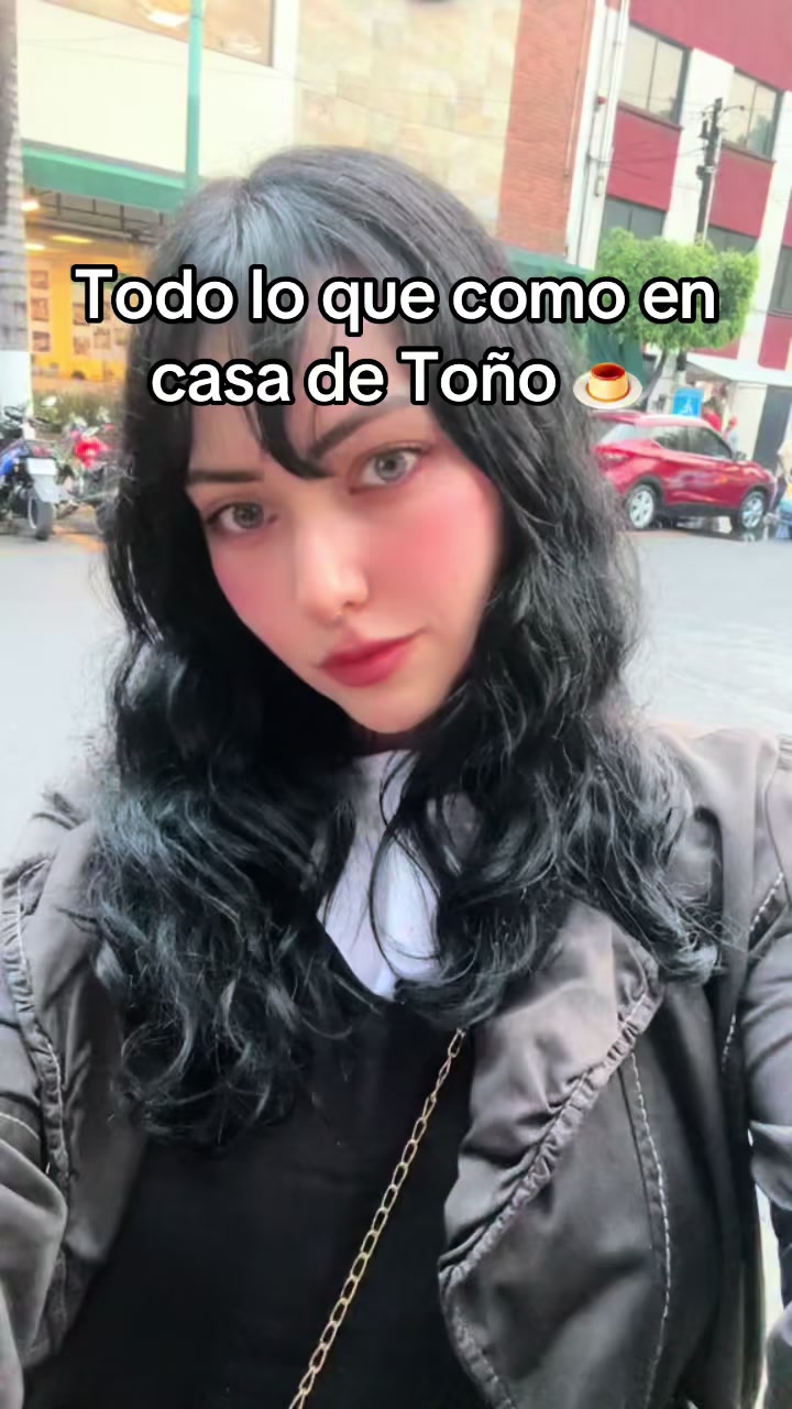 @Nayeli Bringas🖤