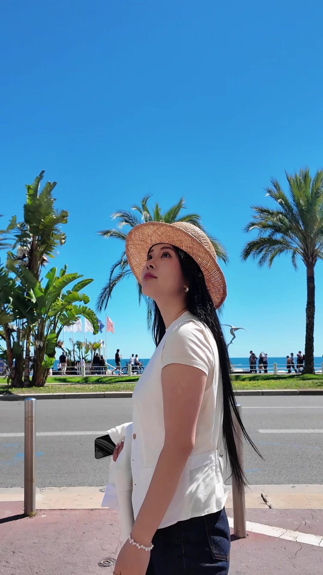 @Rujie