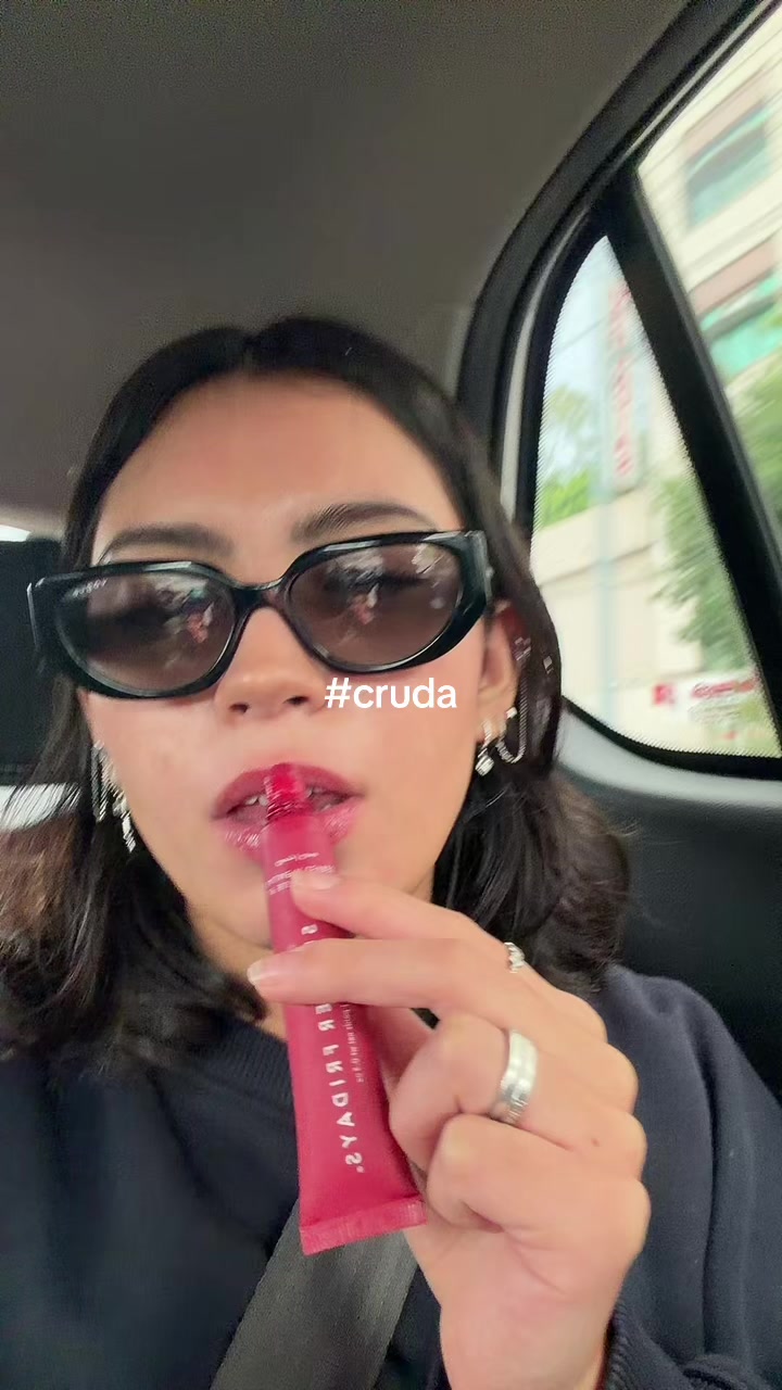 @loveehotmoms_