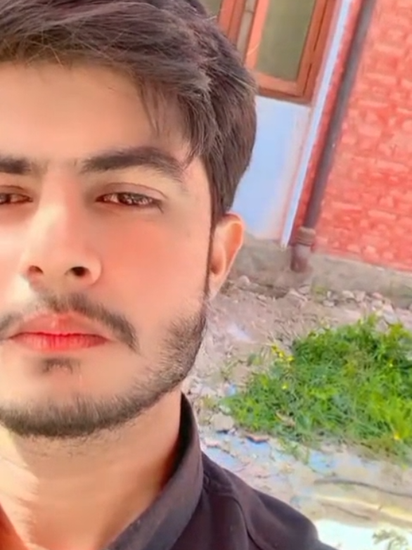 @𝙎𝘼〽️𝙀𝙀𝙍