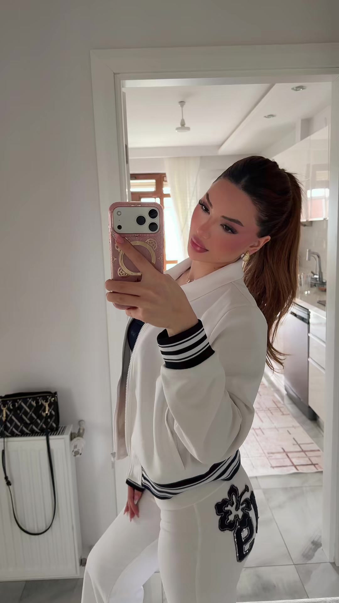 @𝐘𝐘
