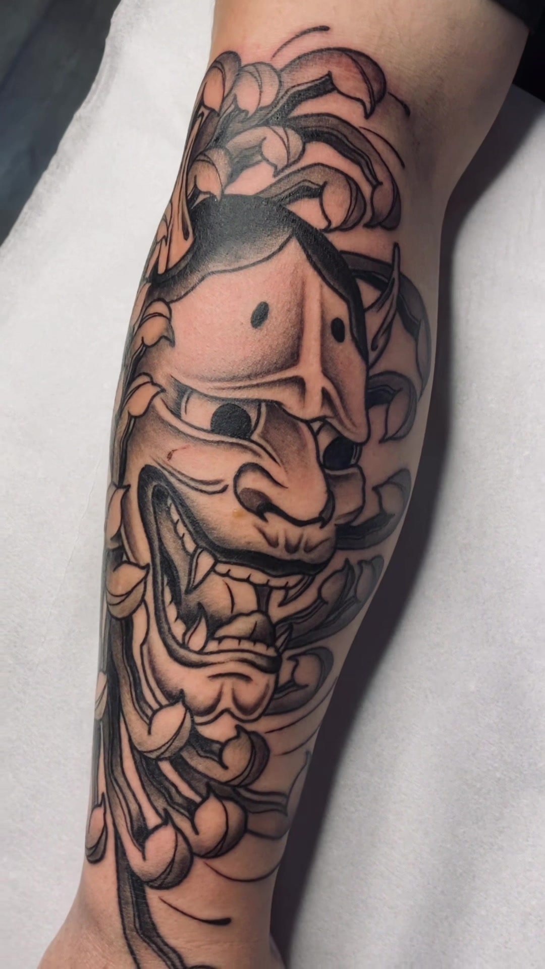@GROTH TATTOO
