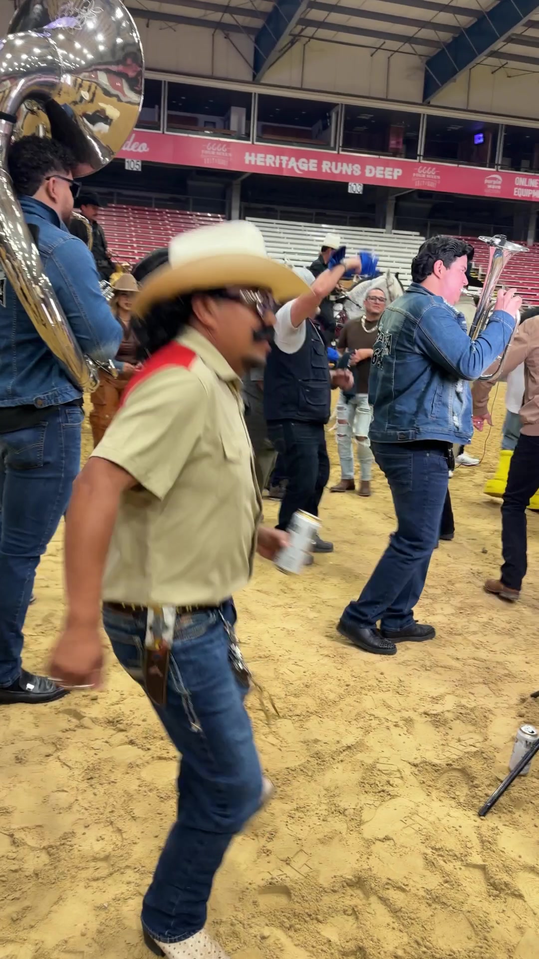 @T&iacute;o Chivalo