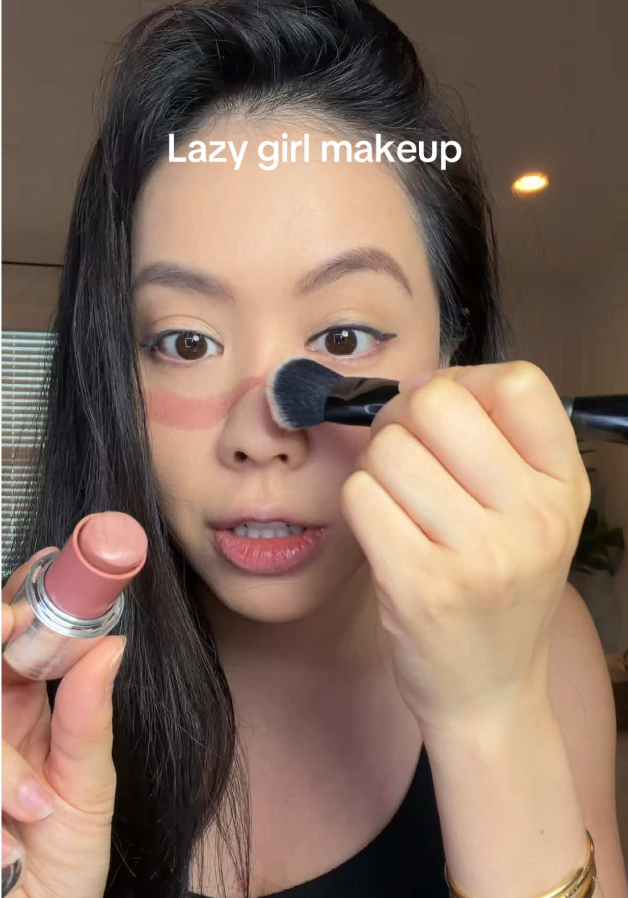 @lyndatrann