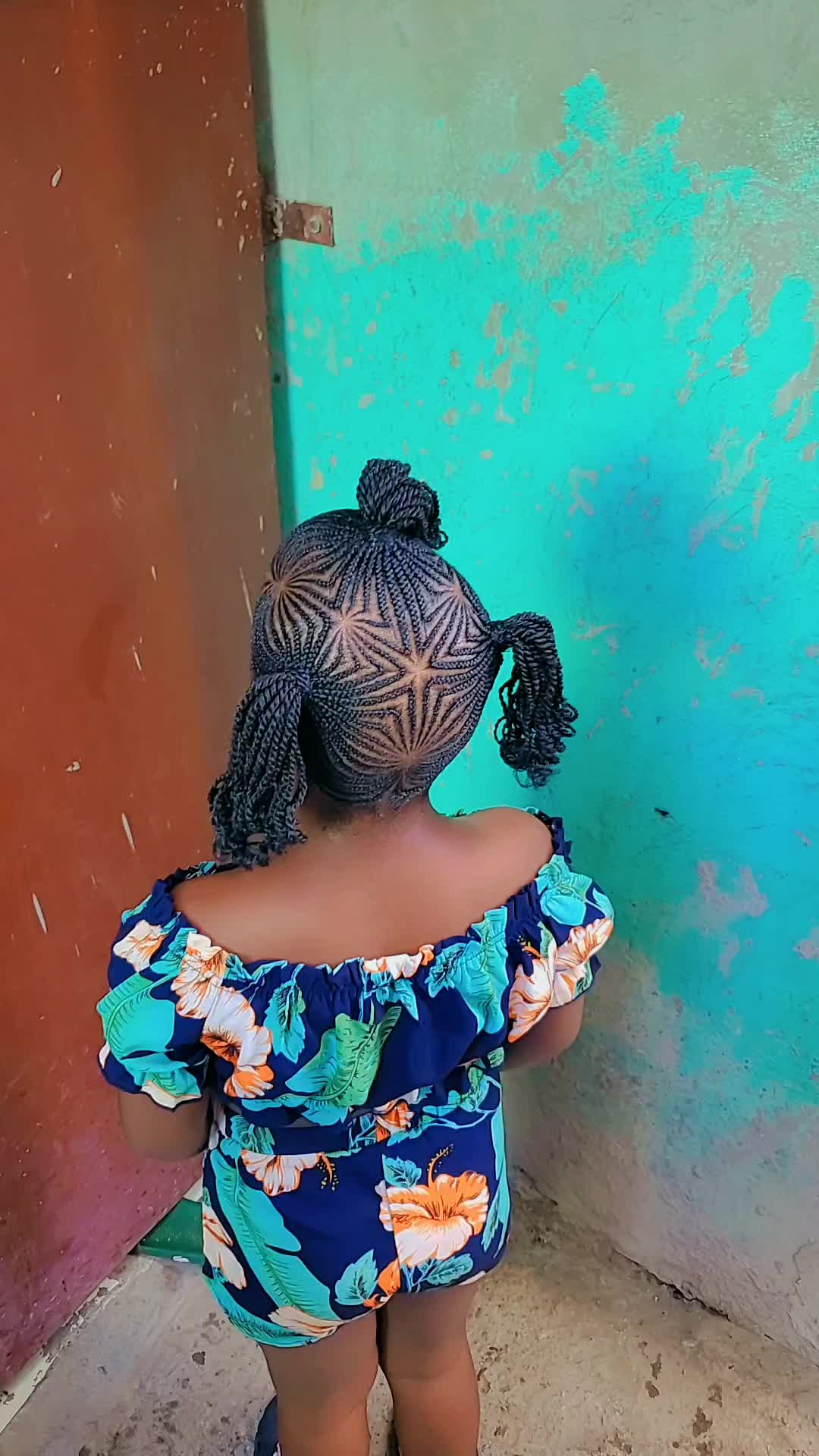 @Nesha's blessed hands🙌💇♀️