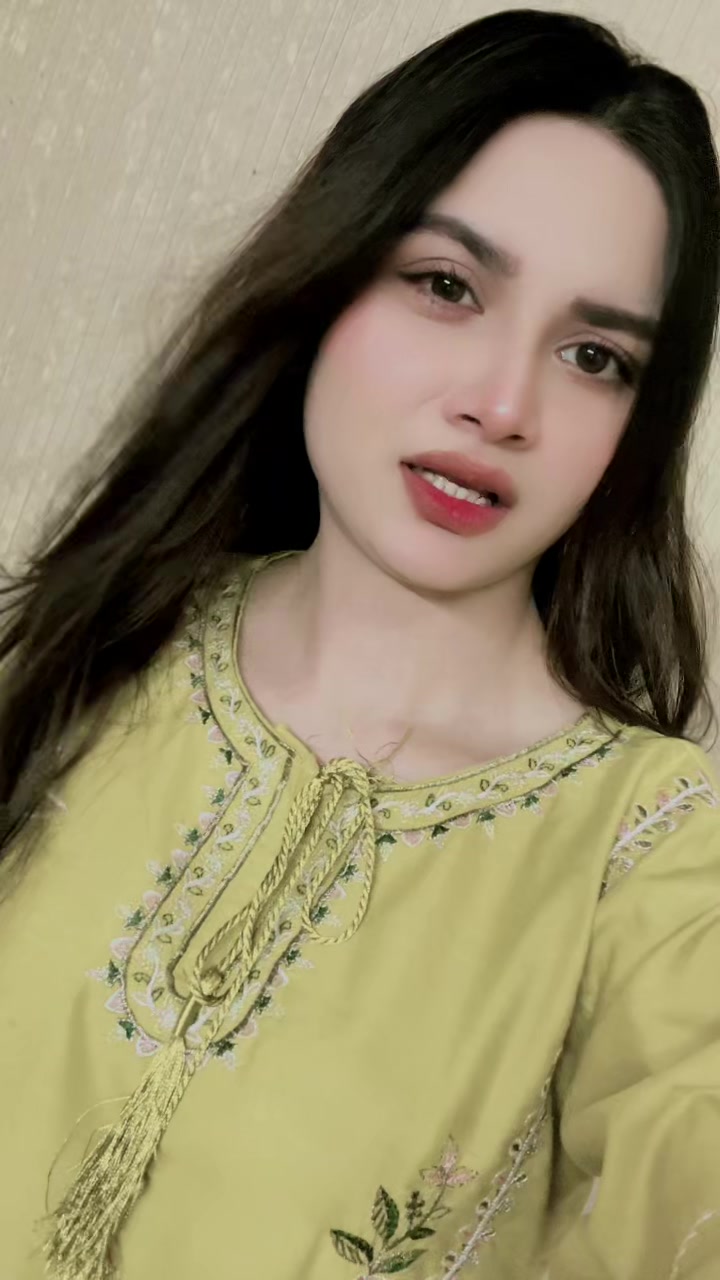 @Emaan🕊️✨