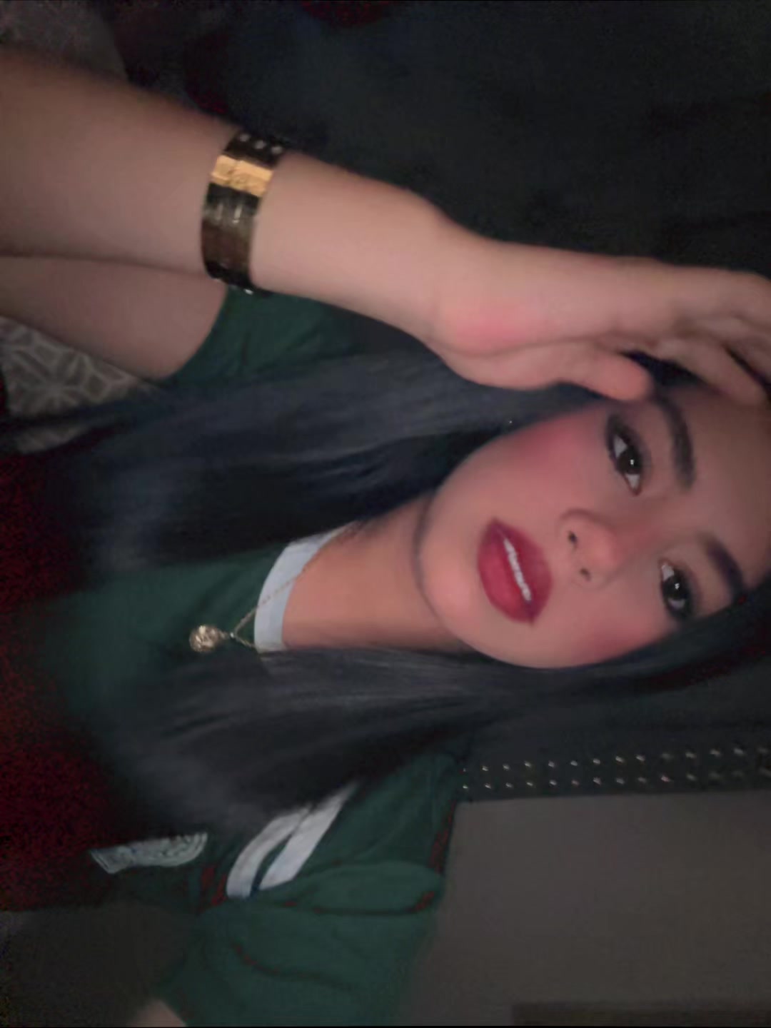 @Valeee