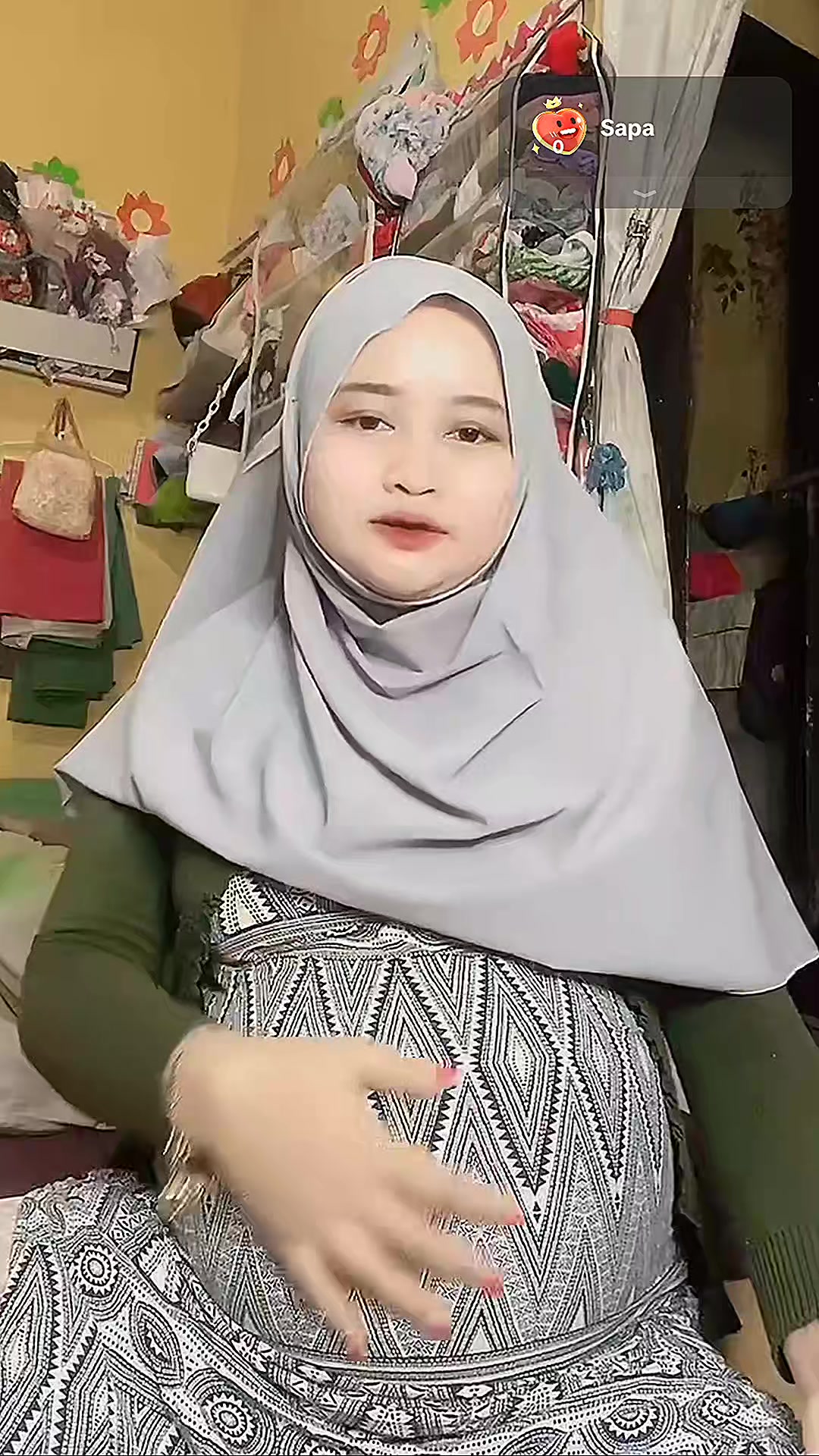 @ayusafitri7011