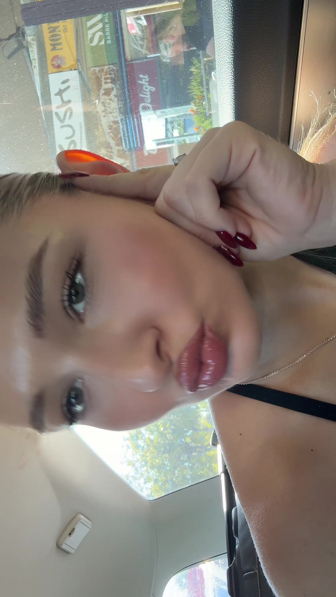 @ivaristovicc