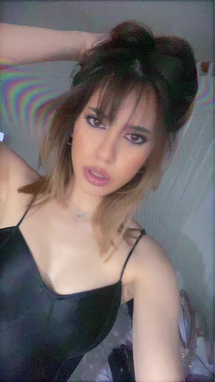 @elena