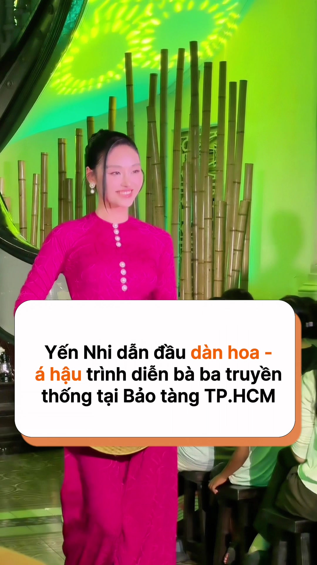 @H&oacute;ng Showbiz Việt