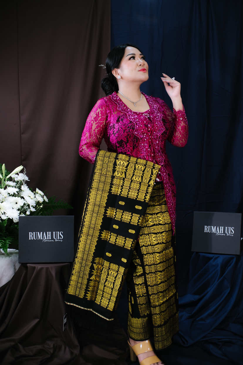 @Rumah Uis by Averiana Barus