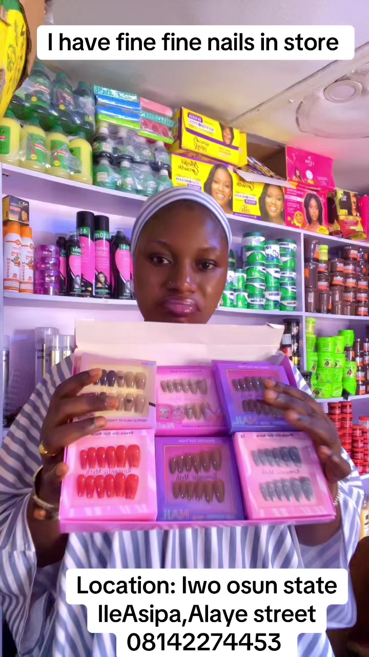 @Larry Beauty empire & Cos stor