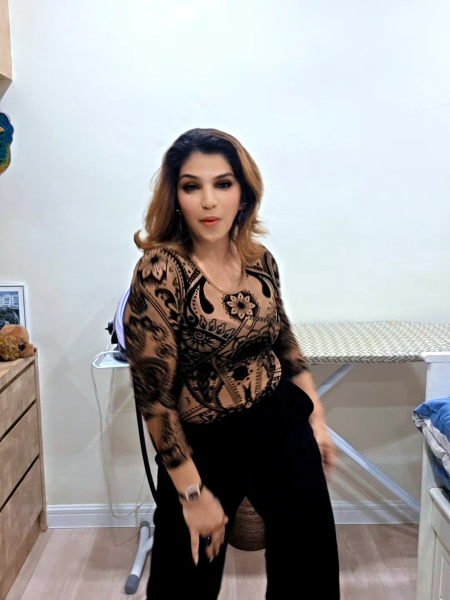 @RadhiiArtistry