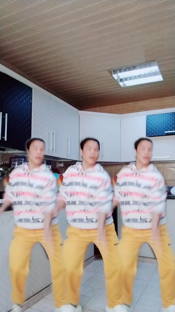 @👨👦👦LuJrEcho👨👦👦