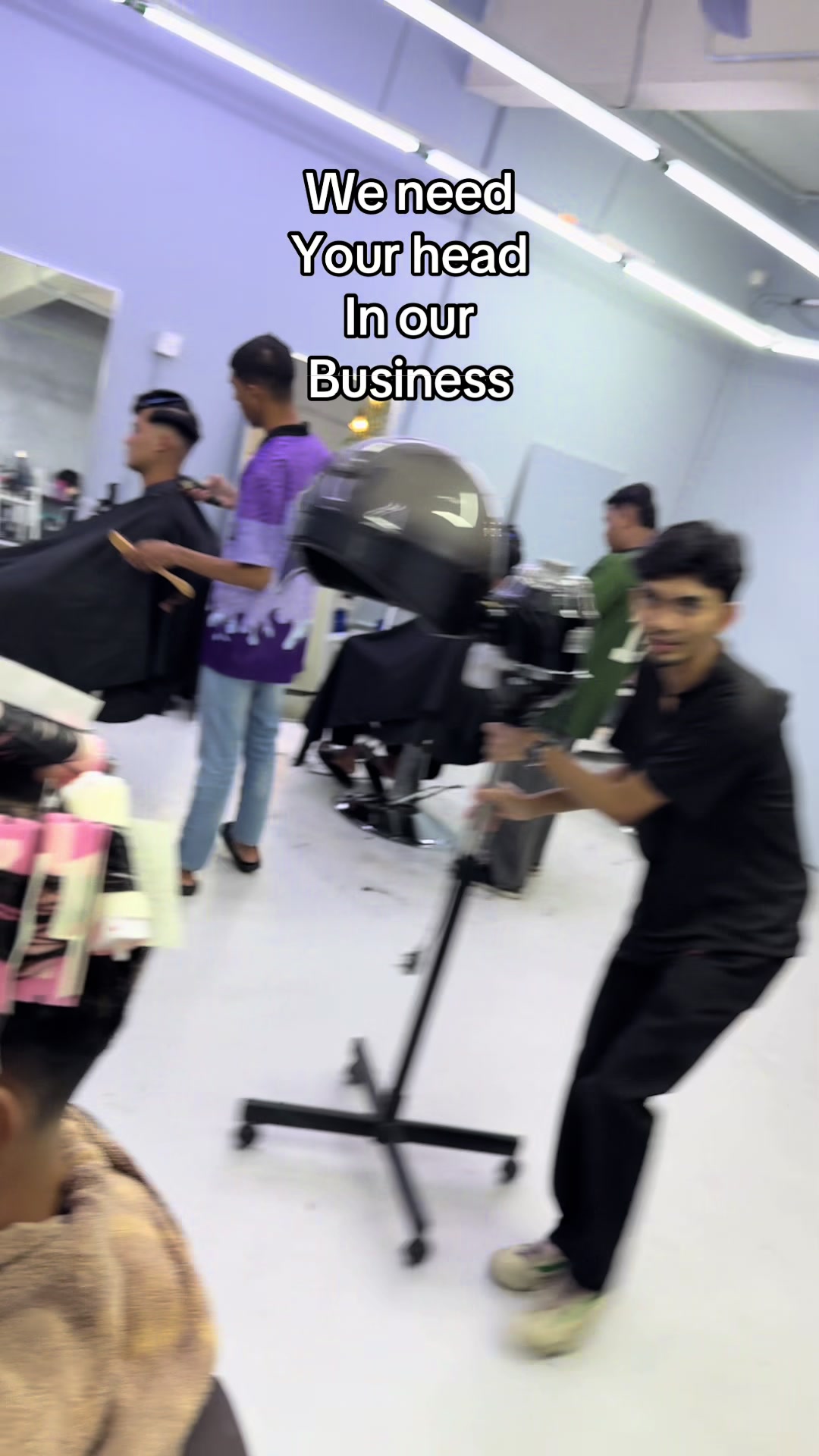 @YUM&rsquo;S BARBERSHOP