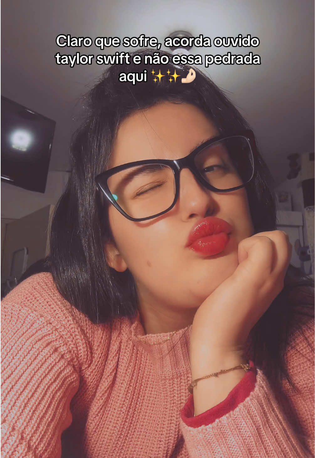 @Cristina Wolf 🦋