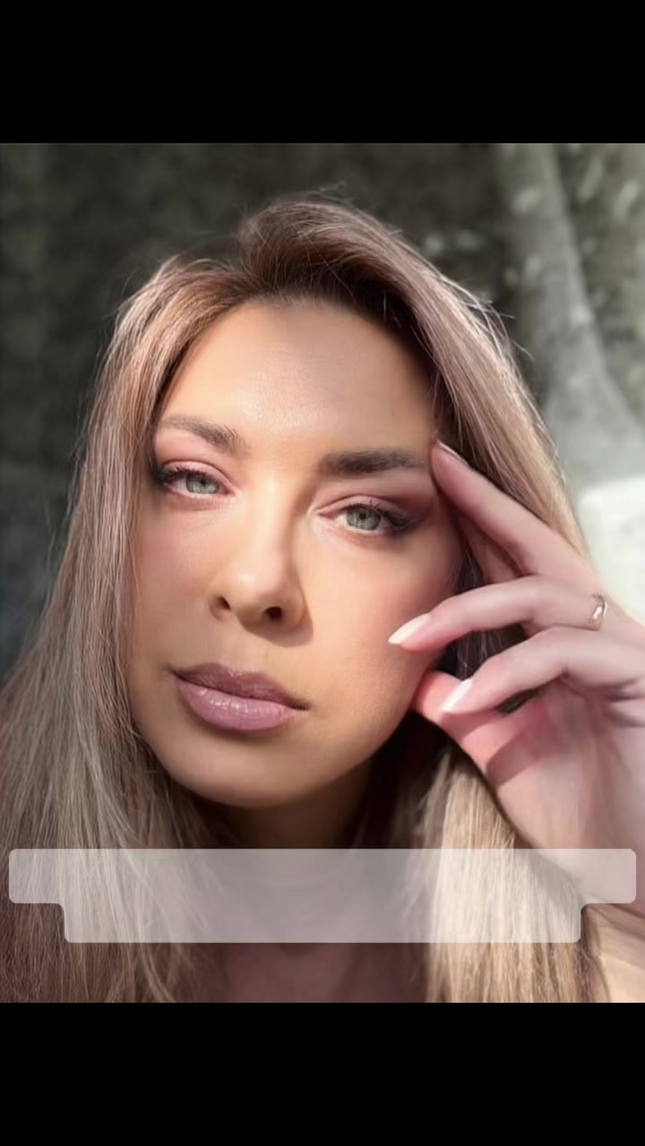 @Elena_Marshal