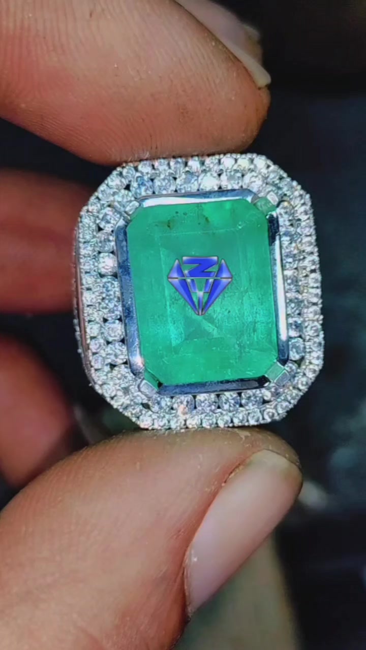 @uzzy gemstone
