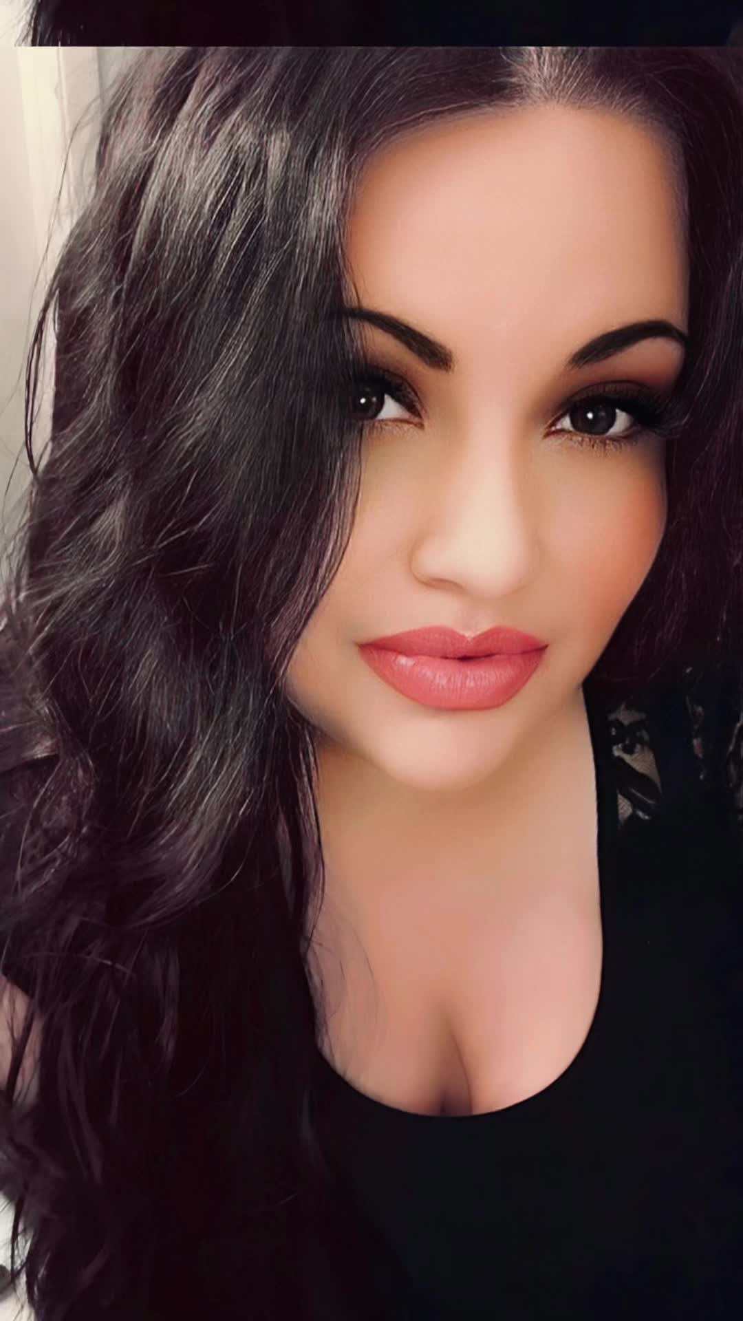 @𝐷𝑟𝑒𝑎 𝑅𝑒𝑛𝑒𝑒 🥀