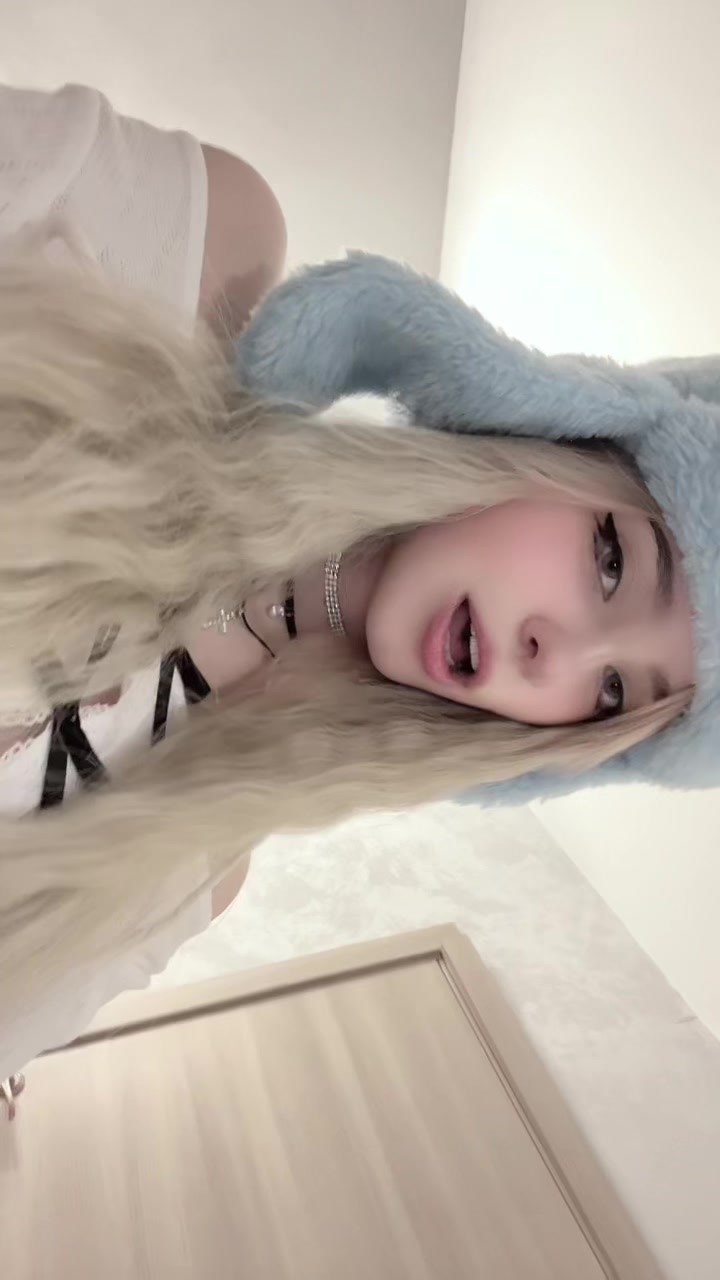 @🦋