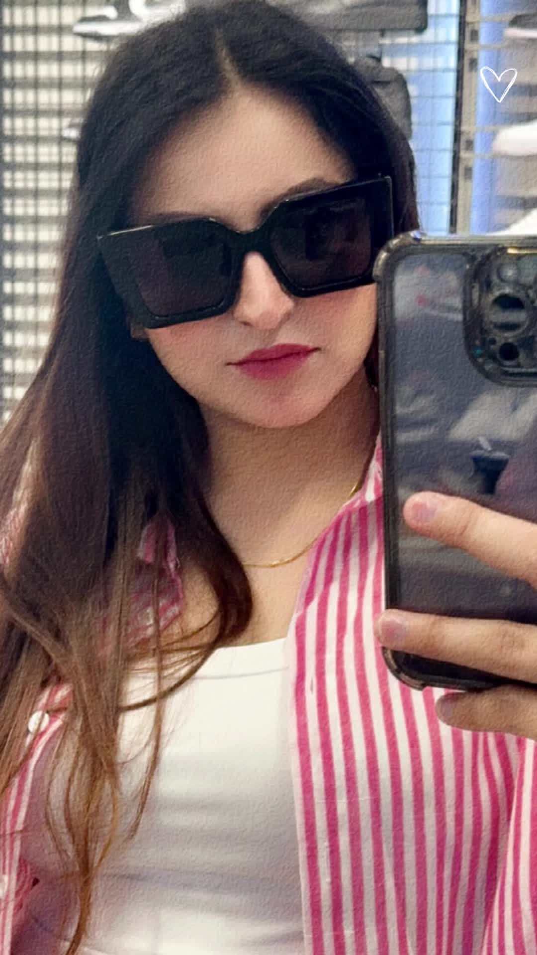 @𝐌𝐨𝐧𝐢𝐜𝐚 𝐒𝐢𝐧𝐠𝐡
