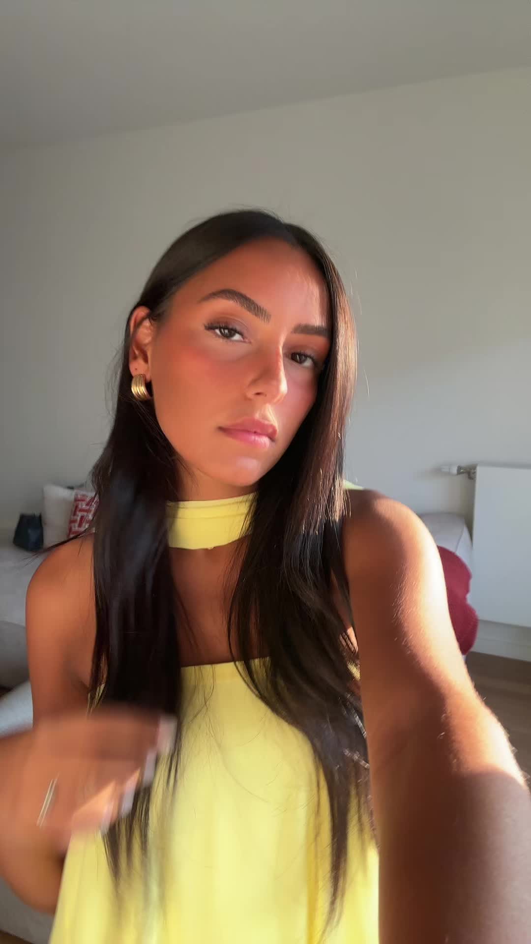 @eyns__