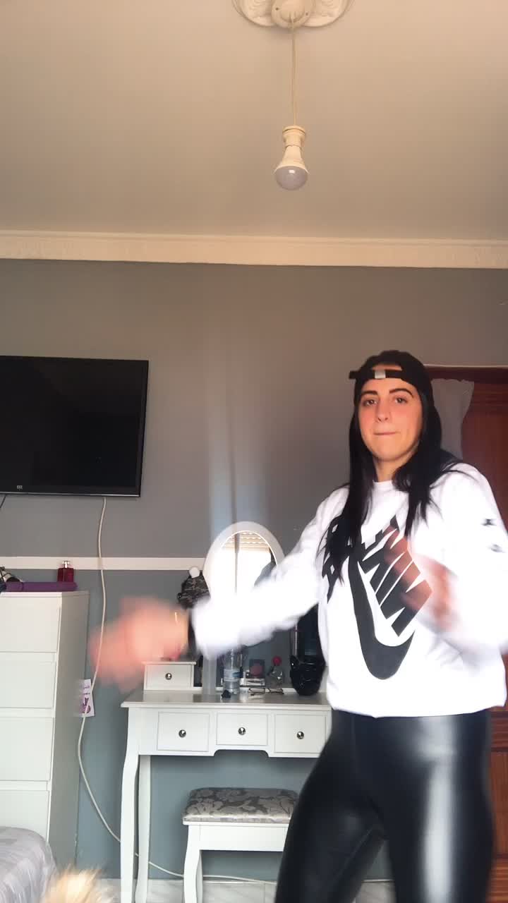 @laauriitaamg14