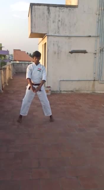 @Abi karate kid Roman 1